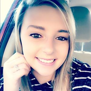 Meet your Posher, Tabitha